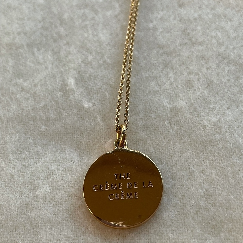 Kate Spade “créeme de la créeme” pendant gold necklace